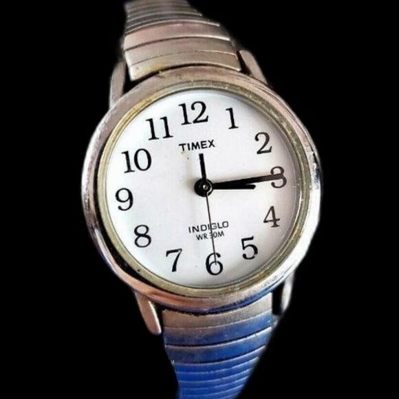 VINTAGE Timex Stainless Steel Round White Face Indiglo Water Resist Ladies Watch - Picture 1 of 5
